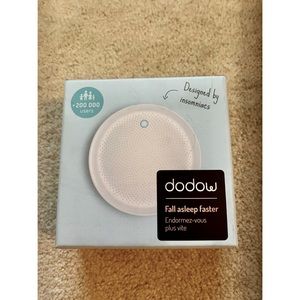 NIB Dodow - Sleep Aid Device - Fall Asleep Faster with Dodow!